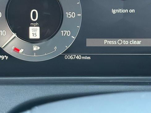 Used 2026 Land Rover Range Rover Velar Dynamic SE AWD/4WD image 14