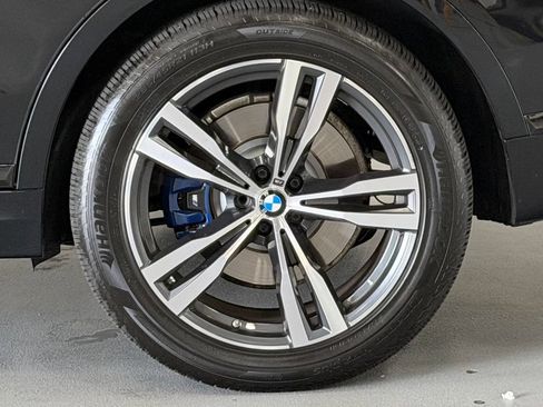 Used 2020 BMW X7 xDrive40i w/ M Sport Package AWD/4WD image 8