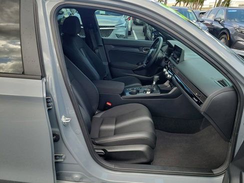 Used 2025 Honda Civic Sport image 7