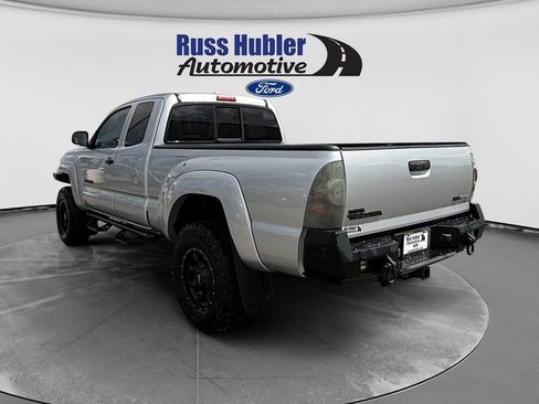 Used 2010 Toyota Tacoma 4x4 Access Cab V6 image 3