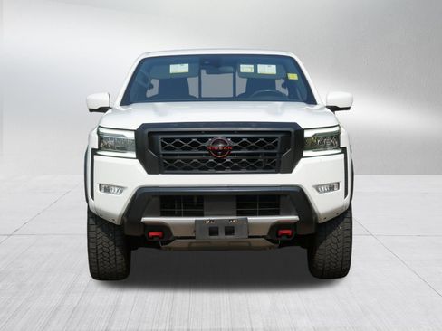 Used 2022 Nissan Frontier PRO-4X AWD/4WD image 2