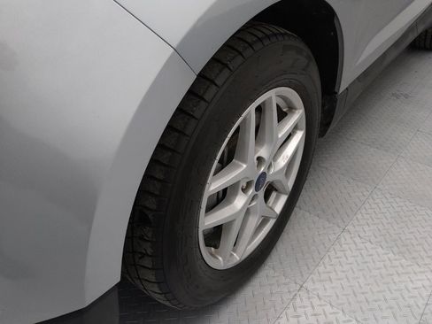 Used 2021 Ford Edge SE FWD image 31