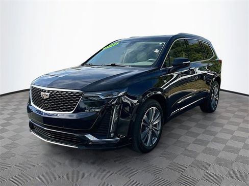 Used 2021 Cadillac XT6 Premium Luxury image 3