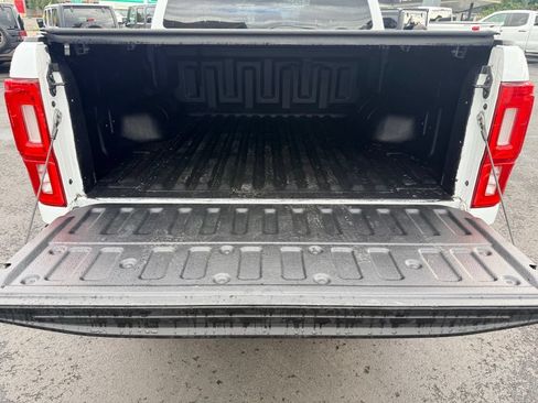 Used 2022 Ford Ranger XLT w/ Equipment Group 301A Mid AWD/4WD image 14