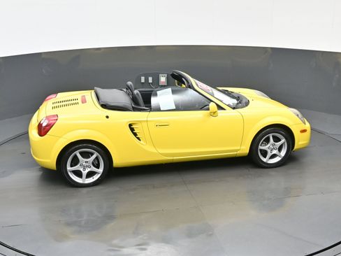 Used 2003 Toyota MR2 w/ Leather Pkg image 34