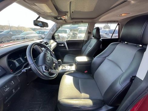 Used 2015 Toyota 4Runner 4WD image 9