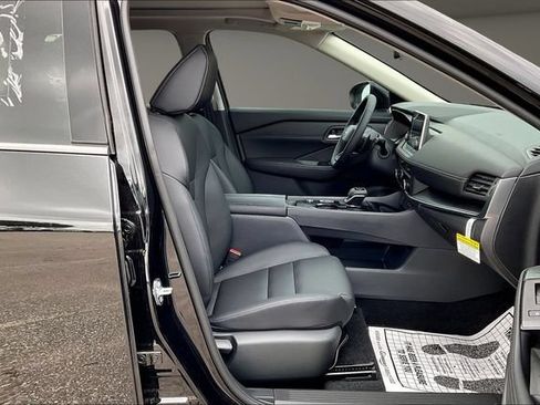 New 2026 Nissan Rogue Dark Armor FWD image 10