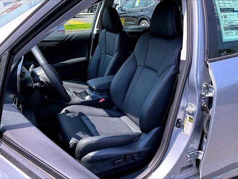 Used 2025 Subaru Legacy Limited image 9