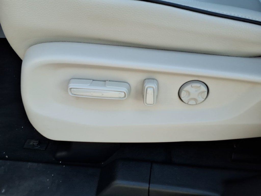 Used 2025 Honda Odyssey Touring image 11