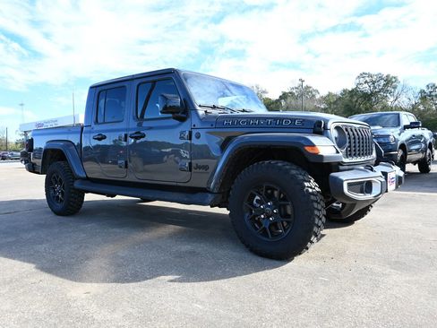 New 2025 Jeep Gladiator Sport image 5