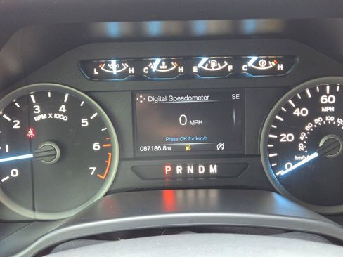 Used 2019 Ford F150 XLT w/ Equipment Group 302A Luxury AWD/4WD image 22
