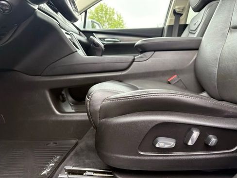Used 2019 Cadillac XT5 Luxury FWD image 28