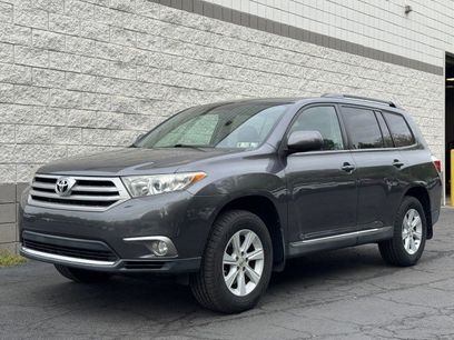 Used 2013 Toyota Highlander SE