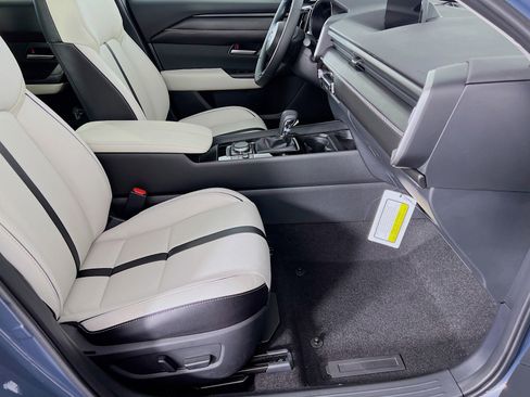New 2026 MAZDA CX-50 AWD 2.5 S w/ Premium Package image 23