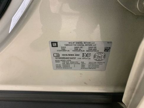 Used 2017 Cadillac XT5 Luxury image 19