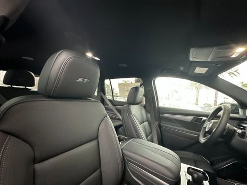 New 2026 Buick Enclave Sport Touring w/ Power Package image 17