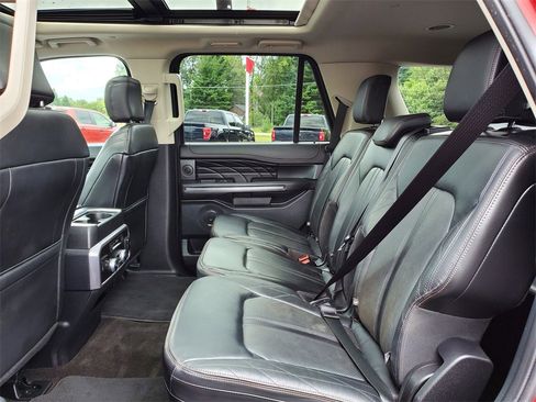 Used 2021 Ford Expedition Platinum image 28