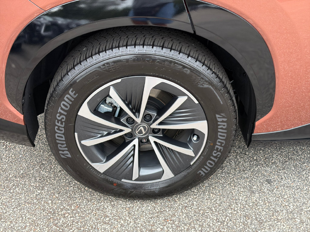 Used 2024 Lexus RZ 300e Premium w/ Accessory Package (Z1) FWD image 17