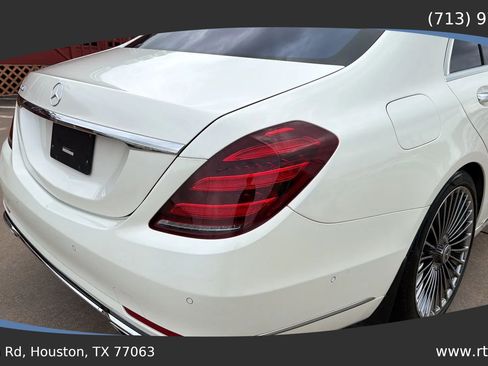 Used 2019 Mercedes-Benz S 560 Sedan image 19
