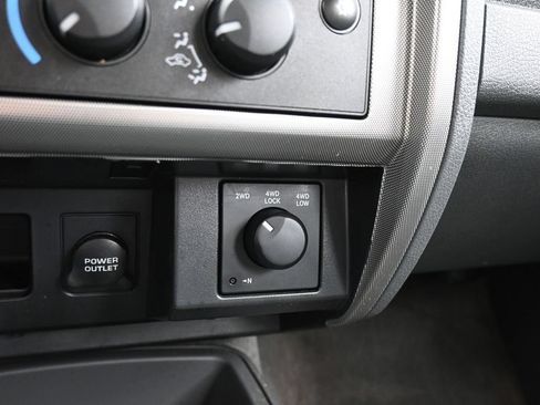 Used 2007 Dodge Dakota SLT w/ Trailer Tow Group AWD/4WD image 44