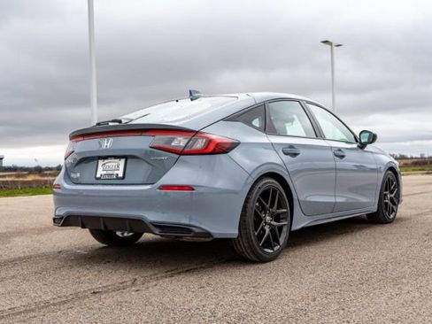 Used 2024 Honda Civic Sport image 7