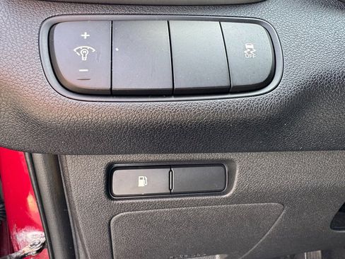 Used 2017 Kia Sorento LX image 22