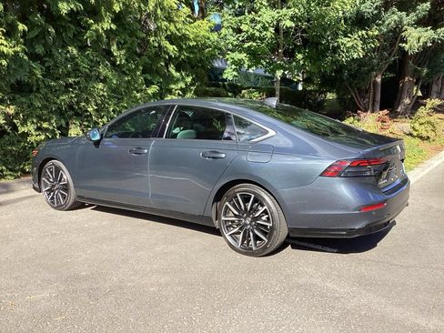 Used 2024 Honda Accord Touring image 10