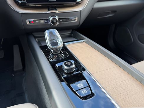 New 2026 Volvo XC60 B5 Core image 12