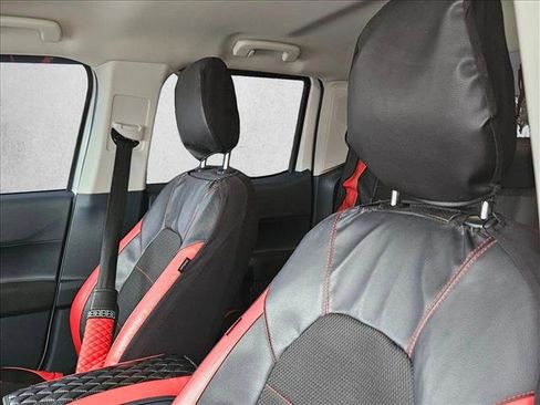 Used 2024 Ford Maverick XL FWD image 19