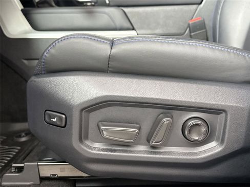 Certified 2024 Toyota Sequoia Platinum AWD/4WD image 29