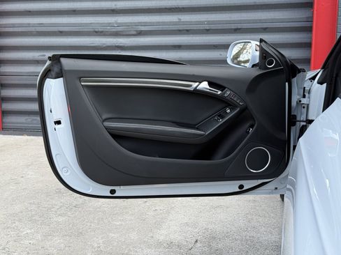 Used 2013 Audi RS 5 4.2 w/ Audi MMI Navigation Plus Pkg image 11