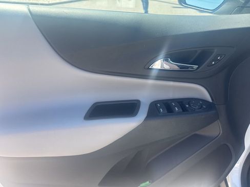 Used 2023 Chevrolet Equinox LT image 15