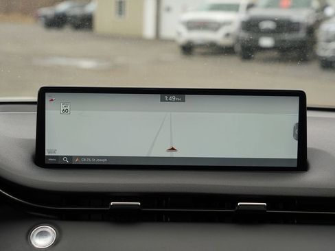 Used 2024 Genesis GV70 2.5T w/ Advanced Package image 23