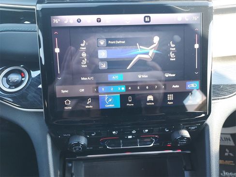 New 2024 Jeep Grand Cherokee Trailhawk w/ Advanced Protech Group II image 25