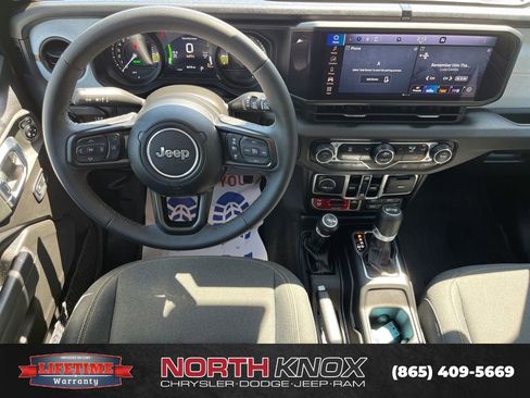 Used 2025 Jeep Wrangler Unlimited Sport S 4xe AWD/4WD image 11
