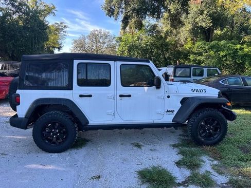 Used 2022 Jeep Wrangler Unlimited Sport AWD/4WD image 18