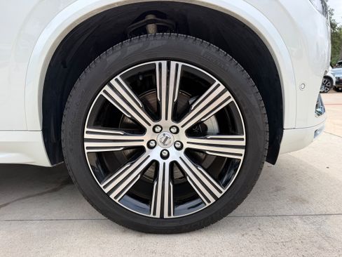 Certified 2025 Volvo XC90 T8 Ultra w/ Protection Package Premier AWD/4WD image 9