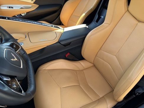 Used 2021 Chevrolet Corvette Stingray Preferred Conv w/ Z51 Performance Package image 17