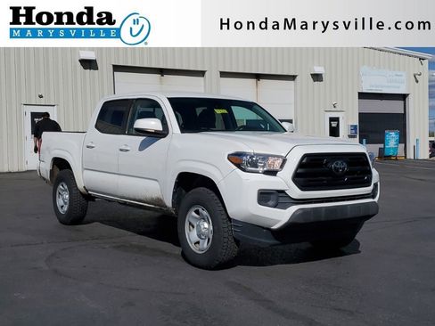 Used 2019 Toyota Tacoma SR image 1