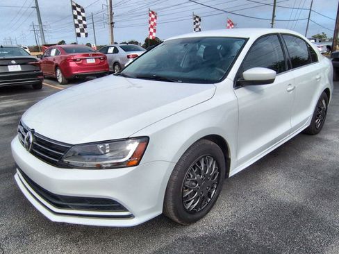 Used 2017 Volkswagen Jetta S image 1