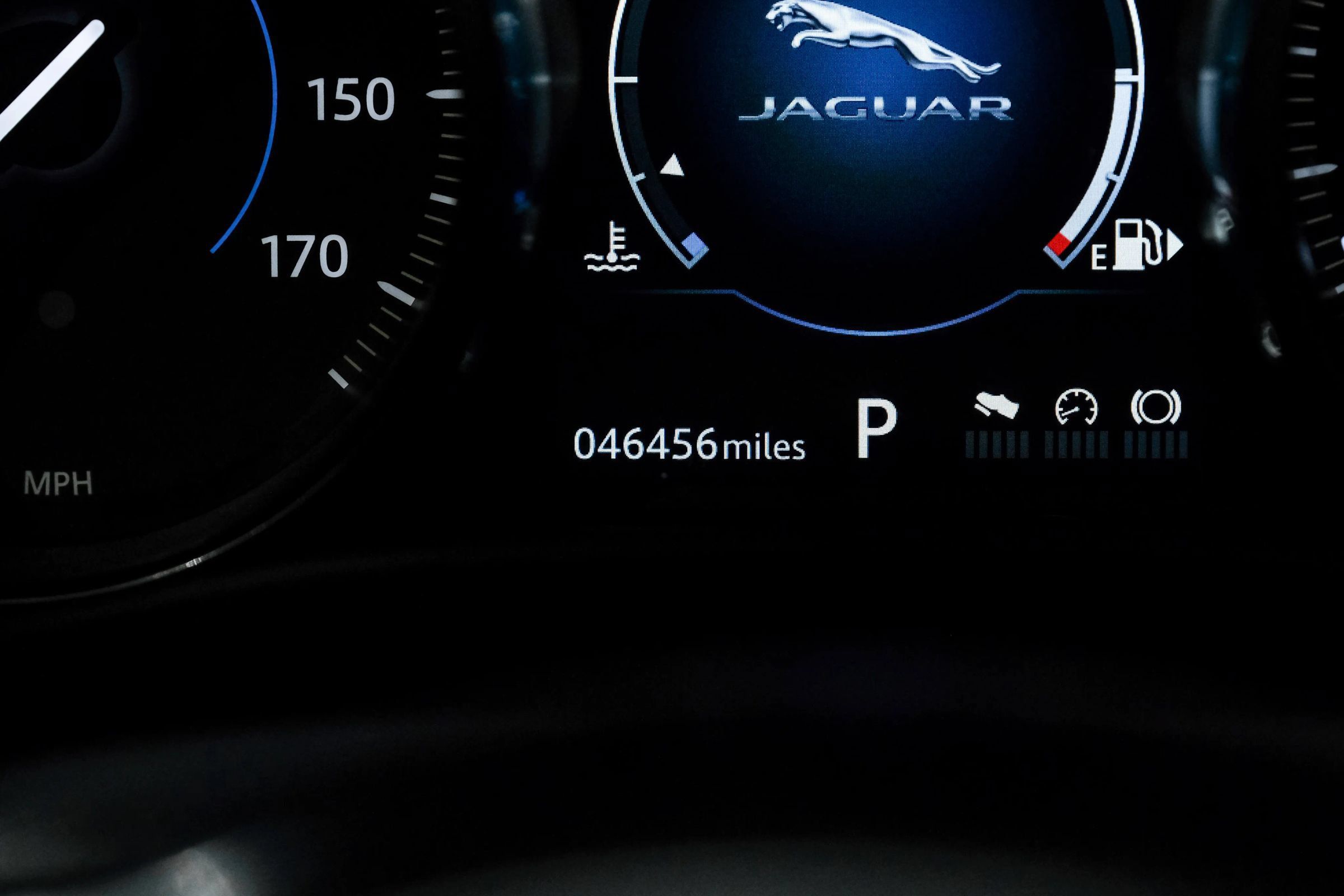 Used 2018 Jaguar F-PACE R-Sport AWD/4WD image 17