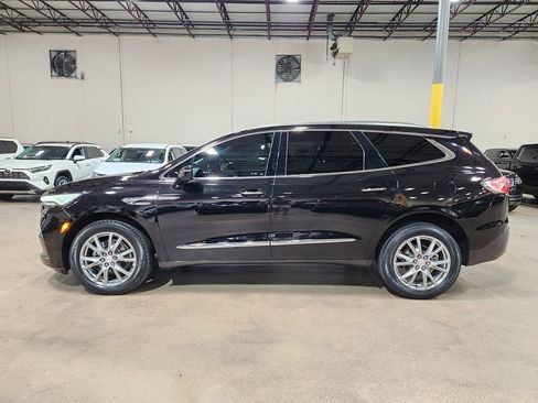 Used 2022 Buick Enclave Premium w/ Experience Buick Package FWD image 7