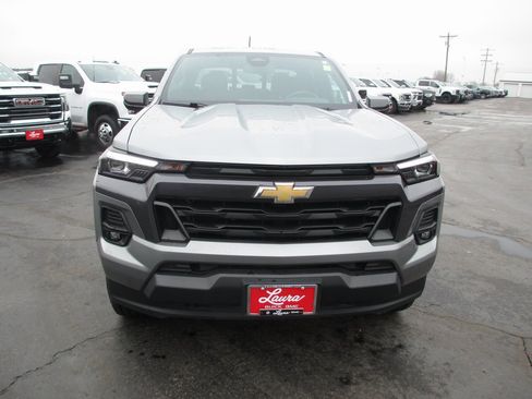 Used 2023 Chevrolet Colorado LT w/ LT Convenience Package III image 13