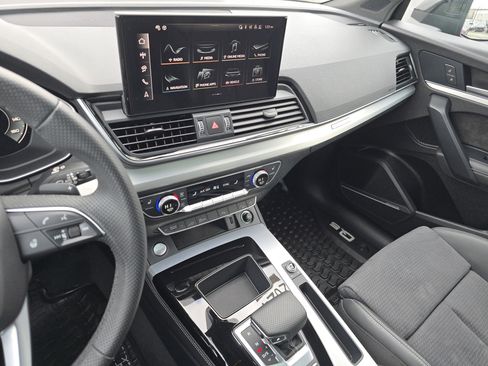 Certified 2024 Audi Q5 e Premium Plus w/ Premium Plus Package image 25