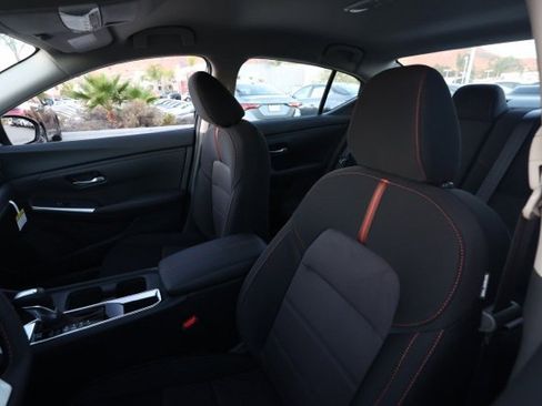 New 2025 Nissan Sentra SR image 15