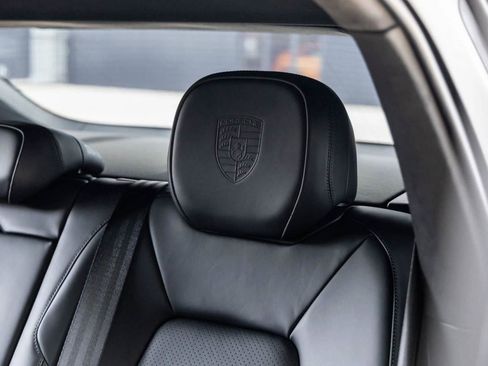 New 2026 Porsche Cayenne Turbo image 93