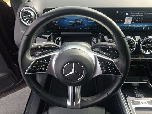 Used 2025 Mercedes-Benz GLA 250 4MATIC image 18