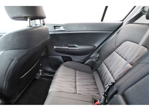 Used 2020 Kia Sportage LX FWD image 13