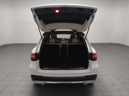 Used 2018 Mercedes-Benz GLC 300 w/ Premium Package image 29
