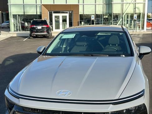 New 2026 Hyundai Sonata SEL FWD image 2